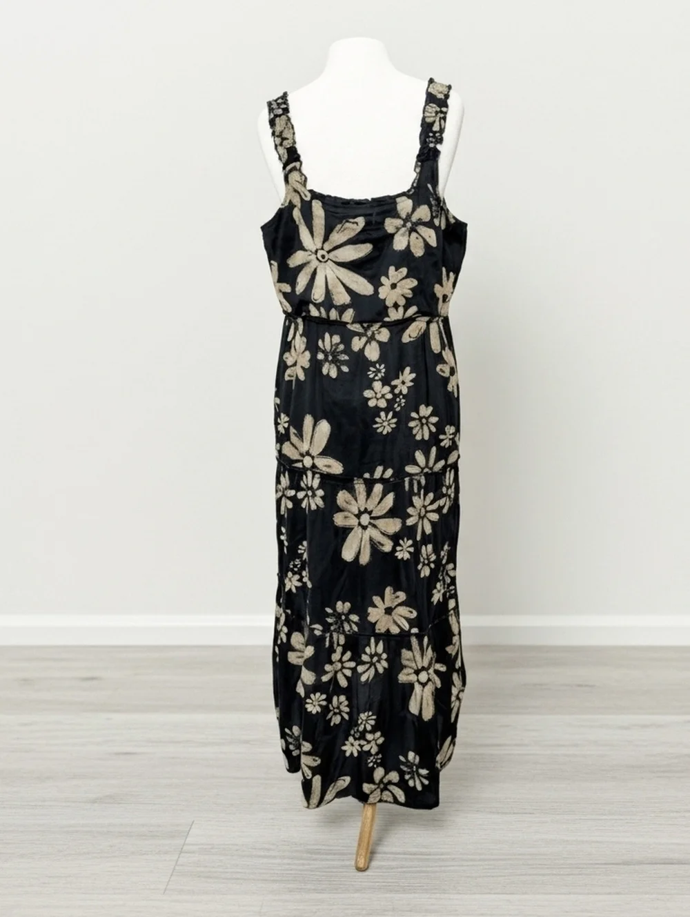 Natural Life XL Black Maxi Floral Dress with Beige Floral Print - Picture 4 of 5